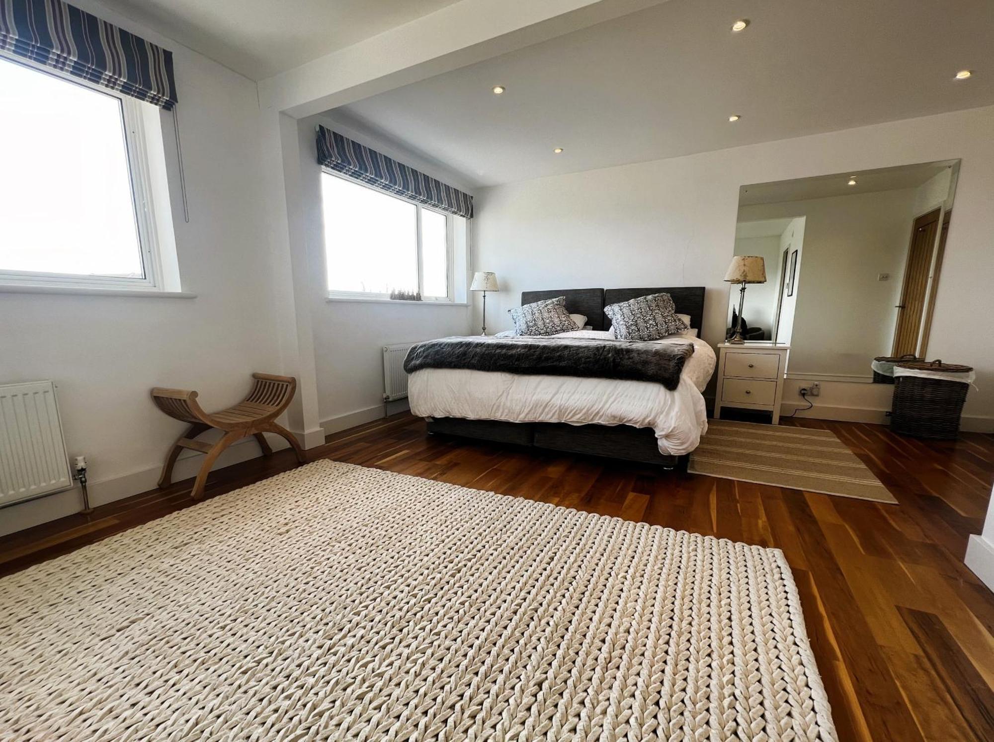 North Quay - Pet Friendly Luxury Townhouse Overlooking Bembridge Harbour *