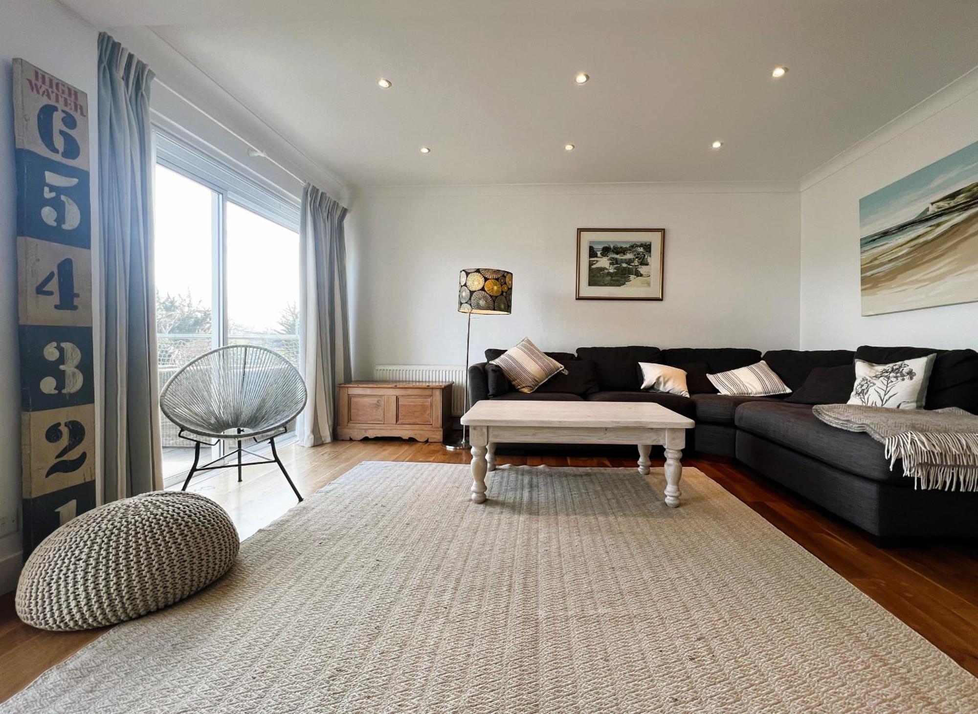 North Quay - Pet Friendly Luxury Townhouse Overlooking Bembridge Harbour *
