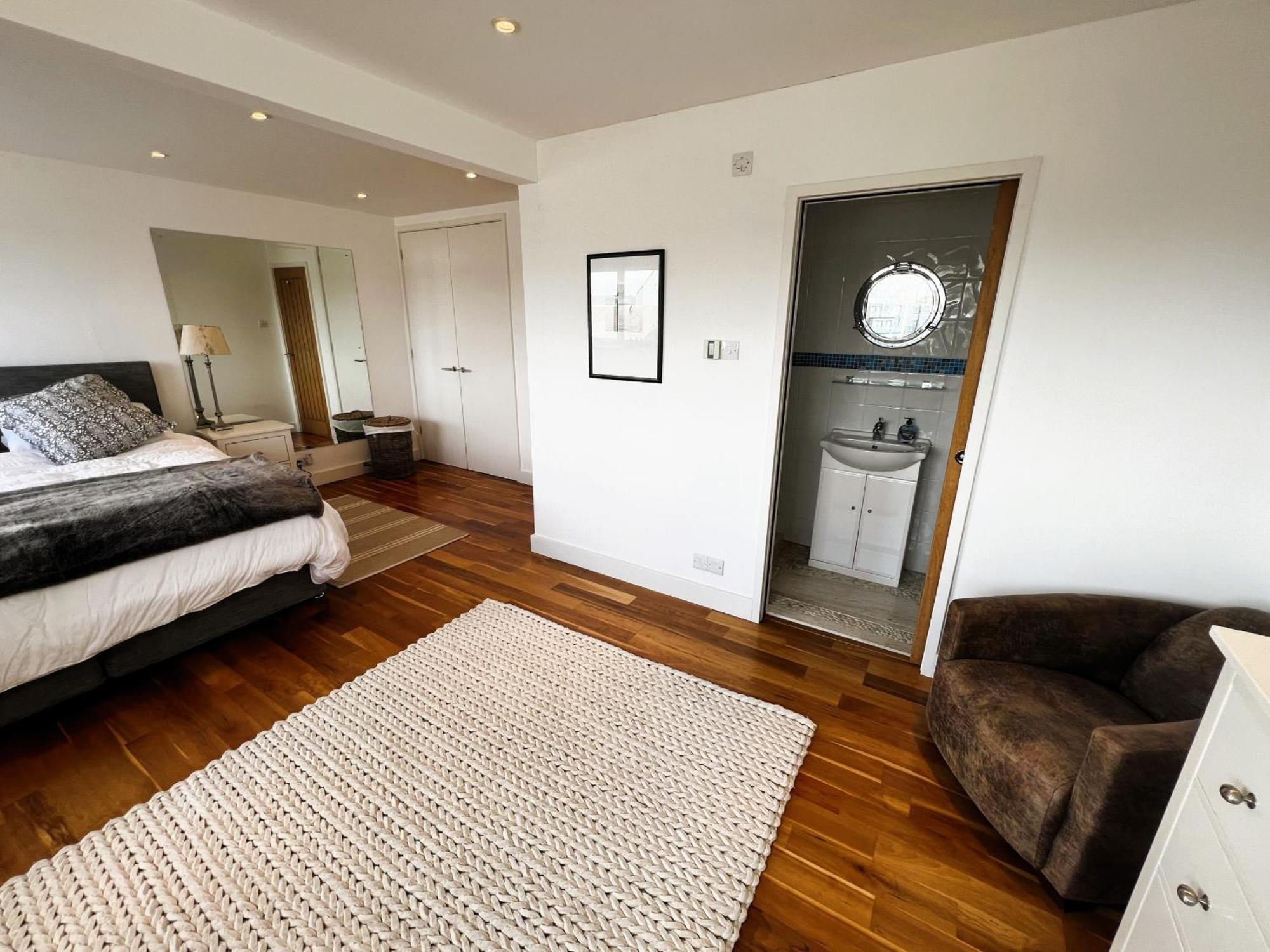 Ferienhaus North Quay - Pet Friendly Luxury Townhouse Overlooking Bembridge Harbour