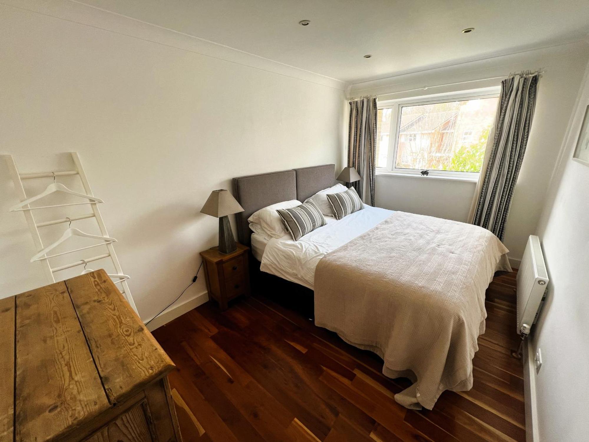 North Quay - Pet Friendly Luxury Townhouse Overlooking Bembridge Harbour